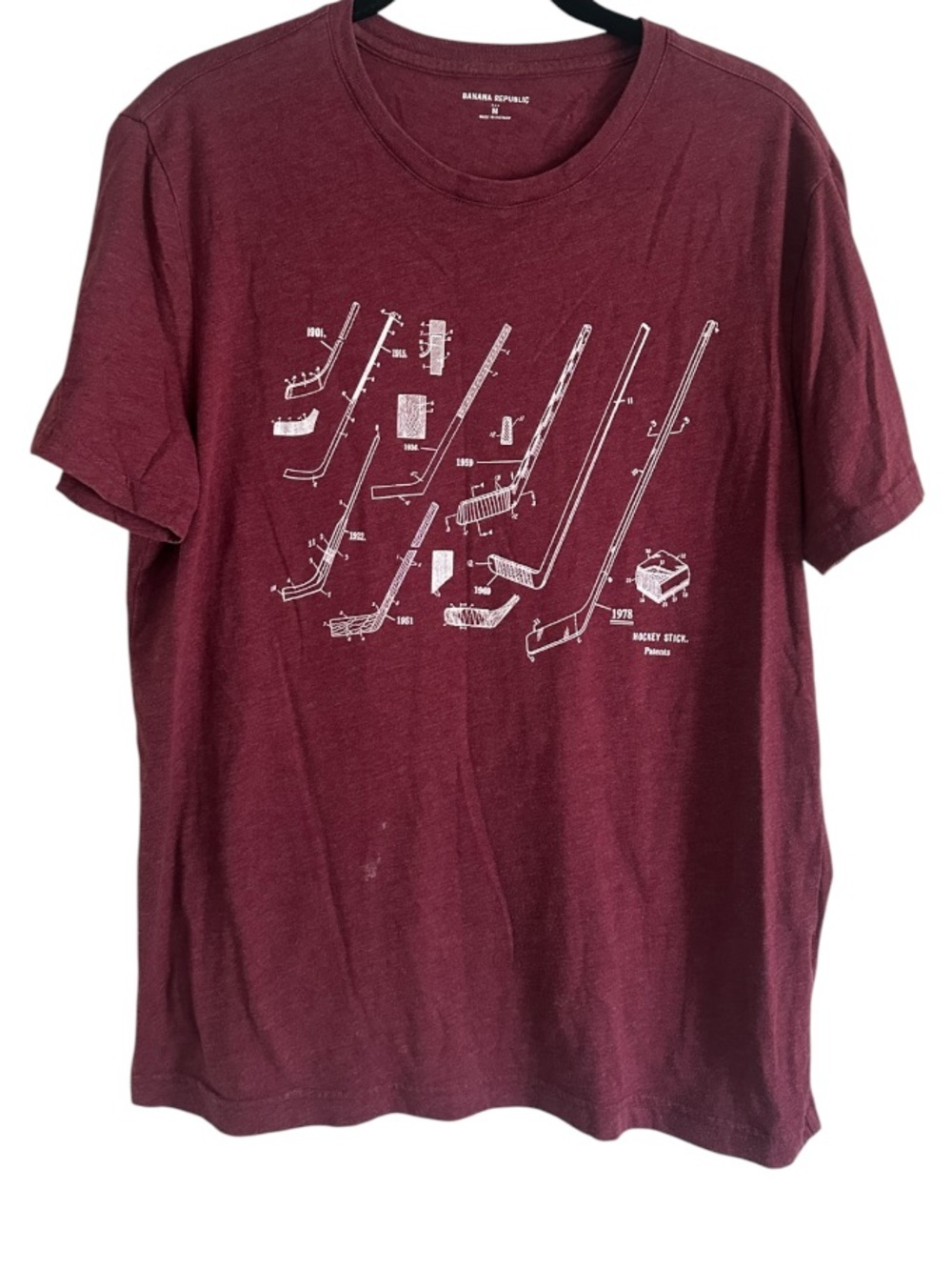 Banana Republic Hockey Stick Patent graphic tee m